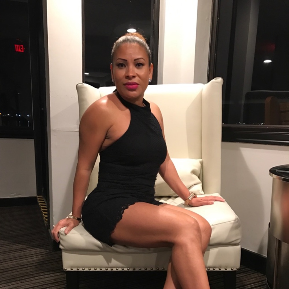 Meet your Posher, Yanet